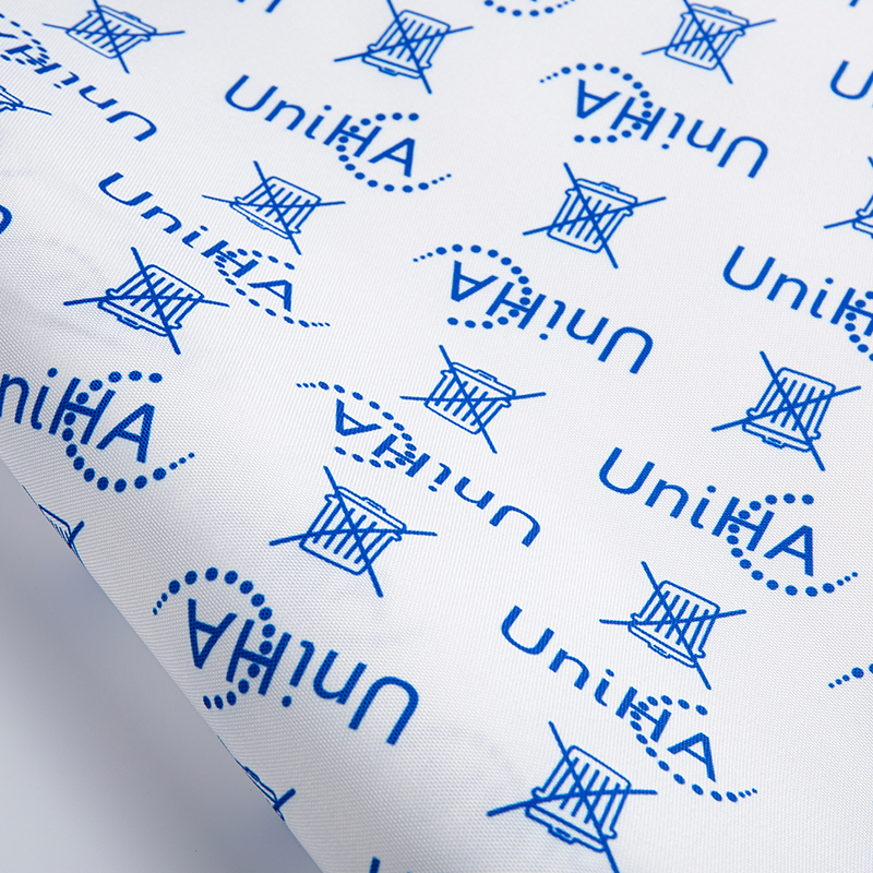 Fabraicí éadach spóirt/fóillíochta Oxford